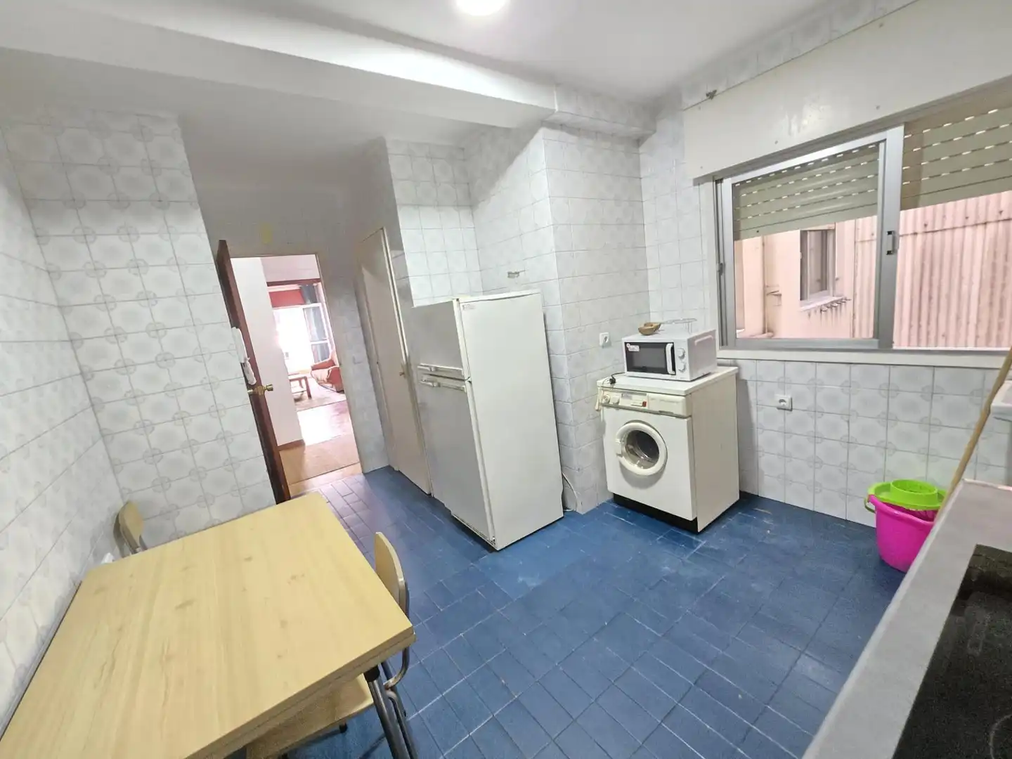 Kitchen of Flat for rent in Vigo   with Parquet flooring, Furnished and Balcony