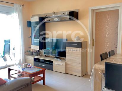 Living room of Flat for sale in Premià de Mar  with Air Conditioner, Terrace and Balcony