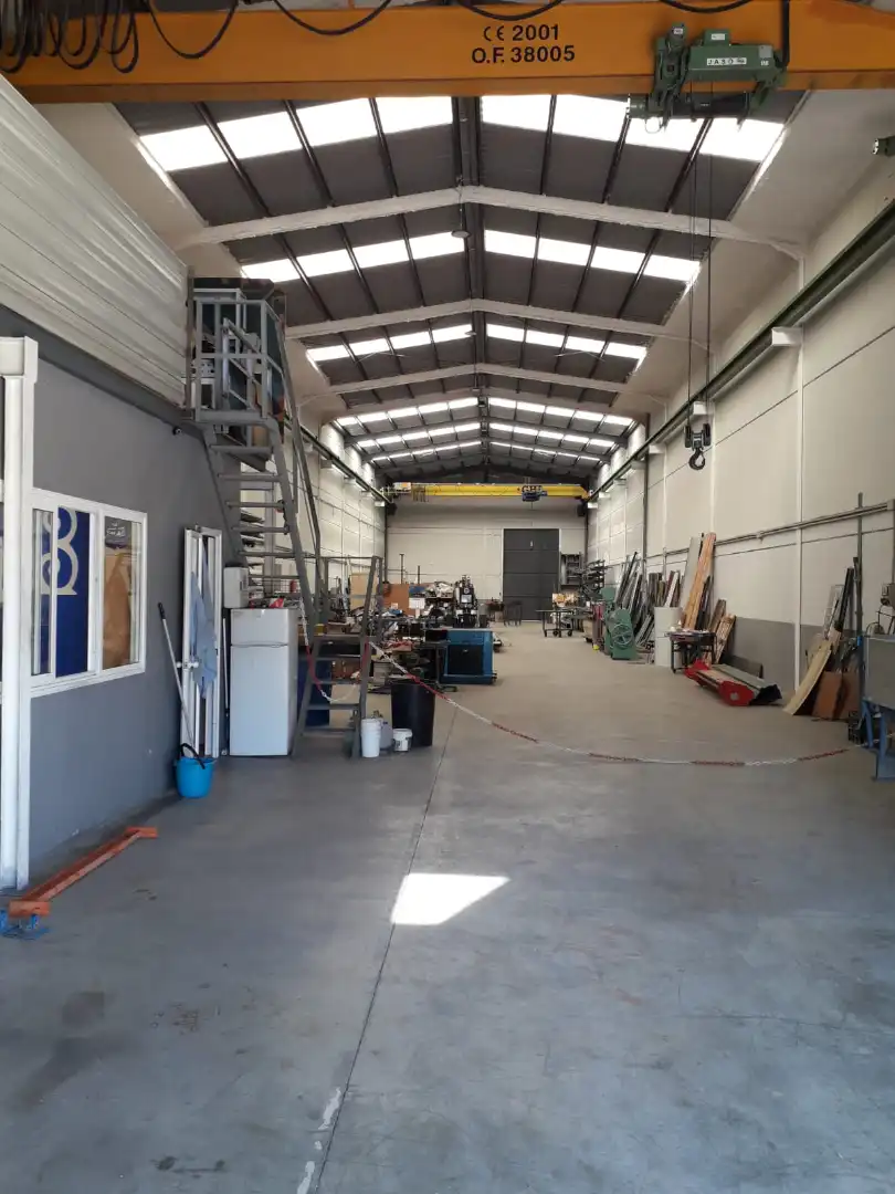 Nau industrial en venda a Zona de la Vega, imagen 2