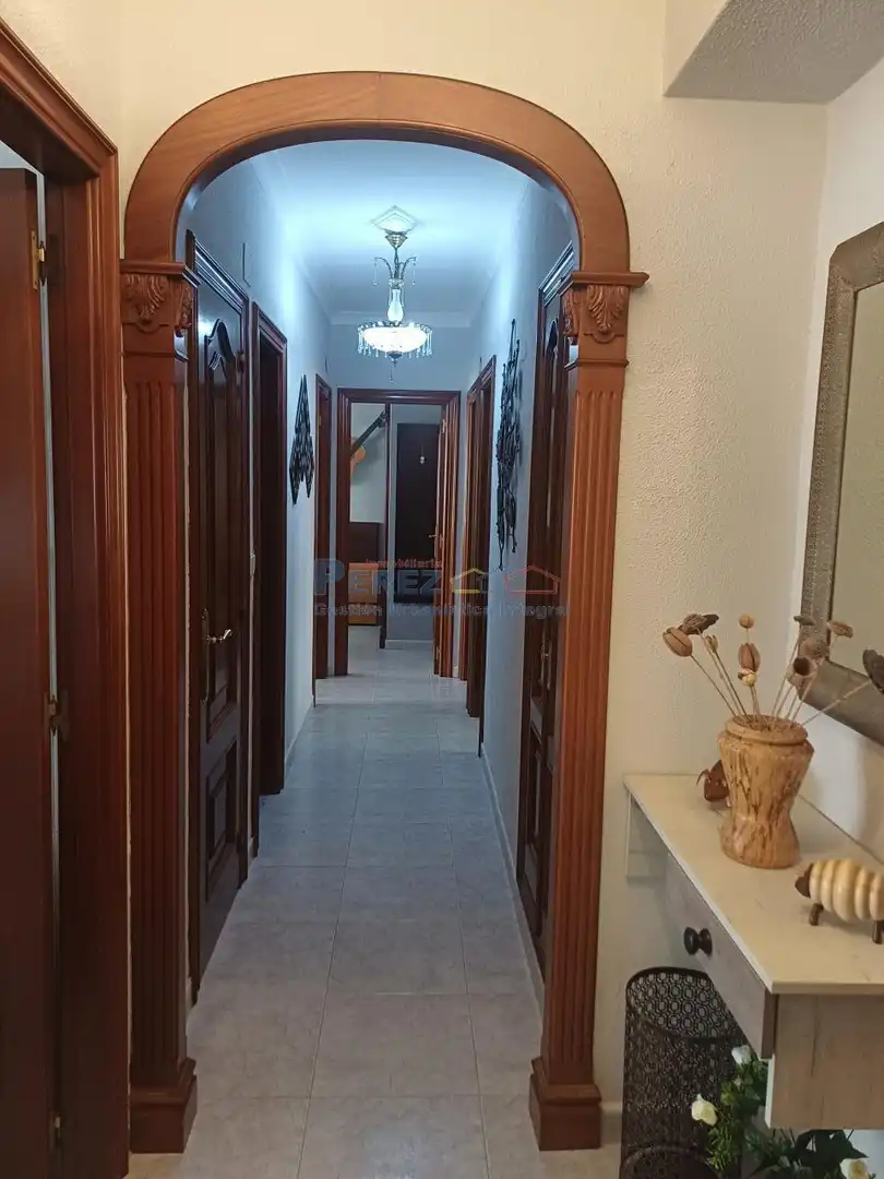Flat for rent in Fene