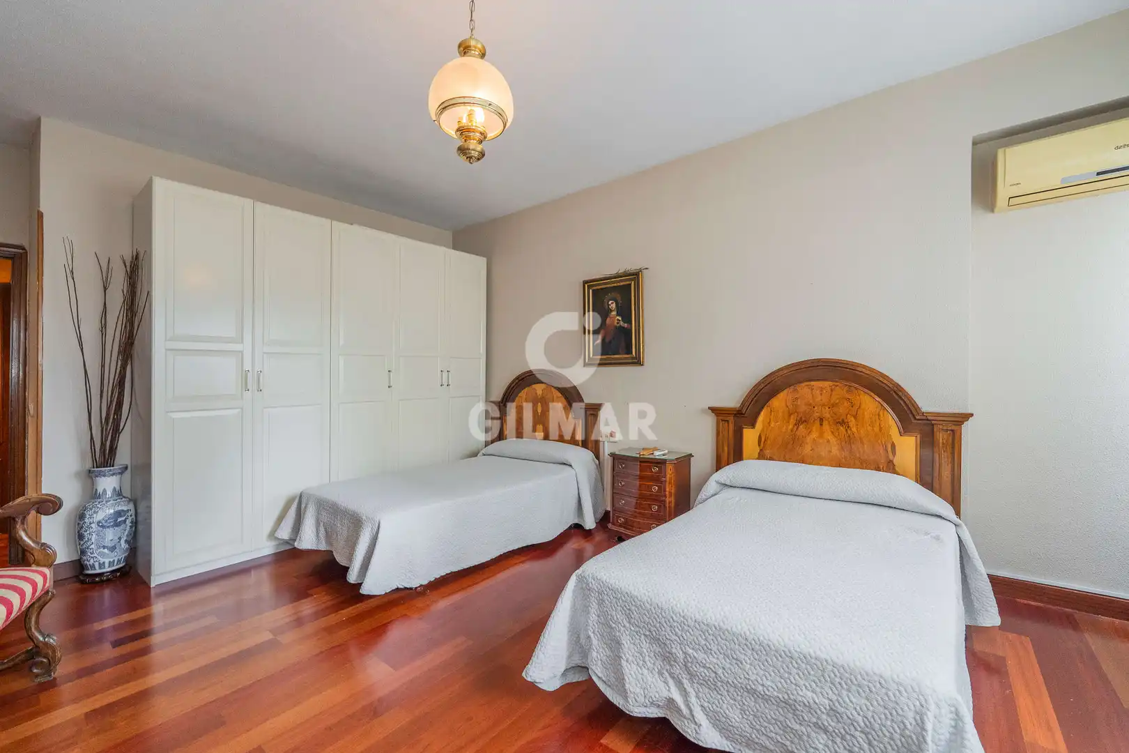 Habitación de Piso en venta en Madrid con Calefacción, Jardín privado y Trastero