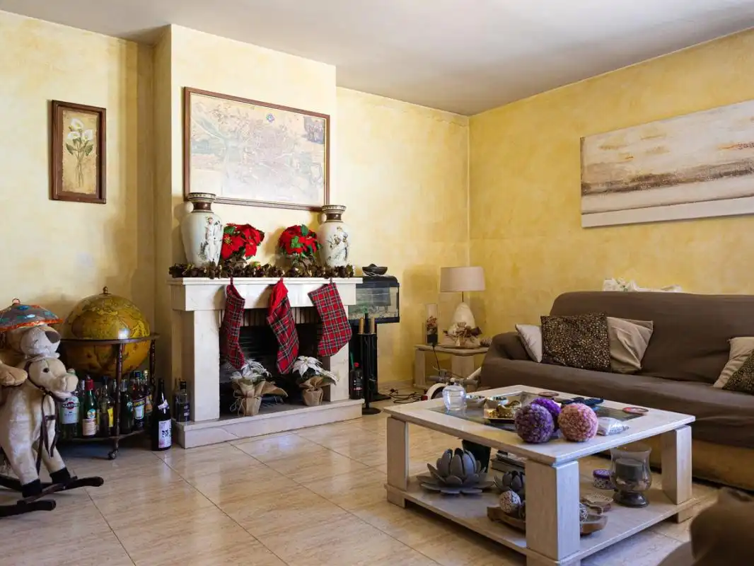 Casa a schiera con terrazza in vendita a C. Feroe, imagen 6