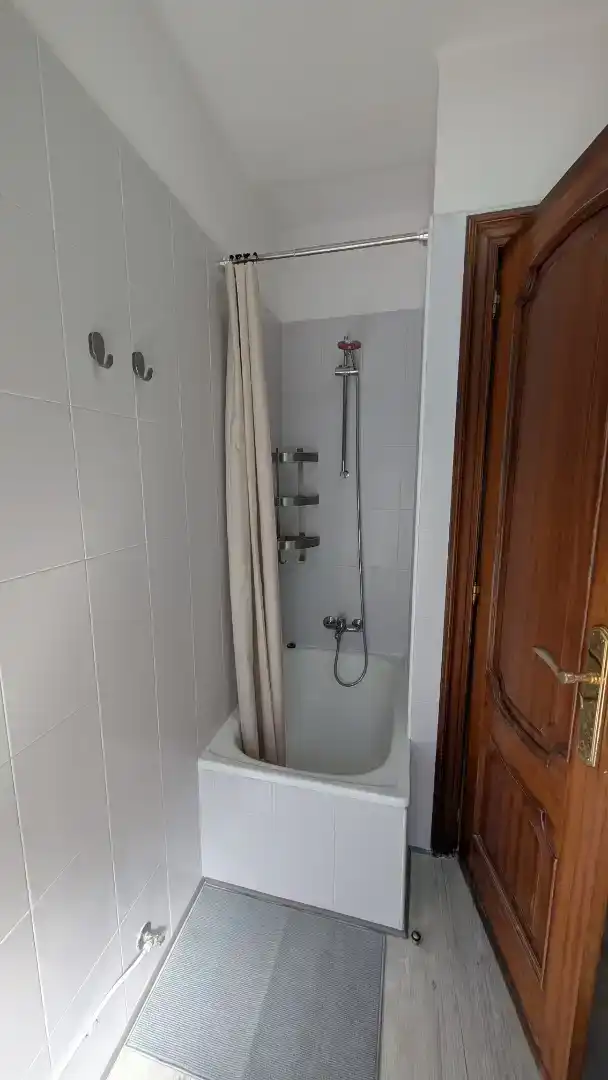 Baño de Piso de alquiler en Esteiro