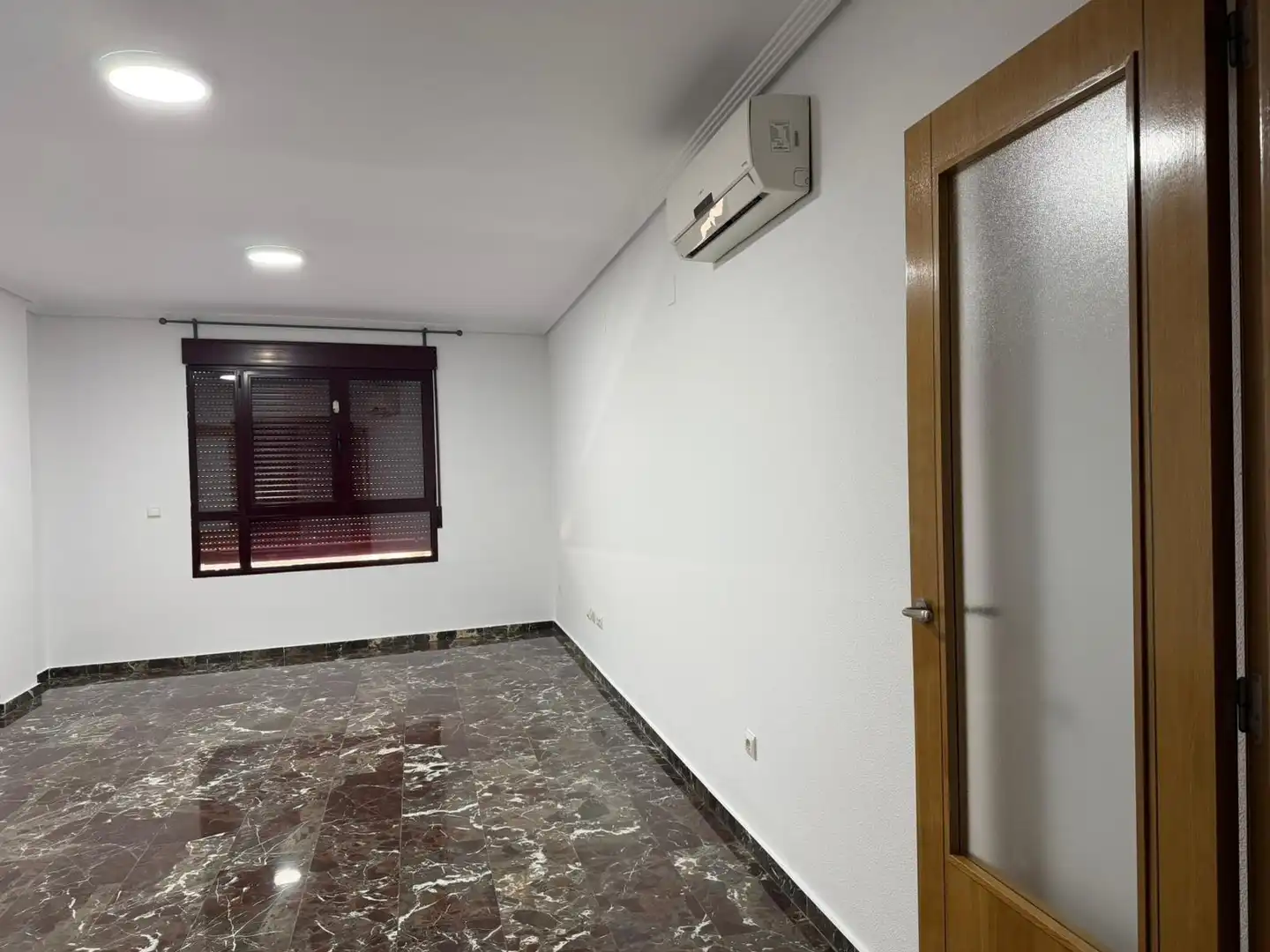 Piso de alquiler en Aldaia con Aire acondicionado y Terraza