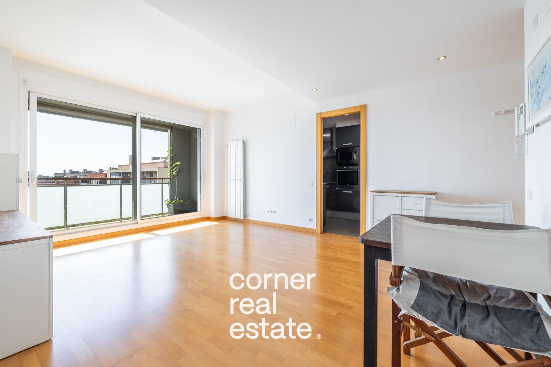 Exterior view of Flat for sale in Sant Cugat del Vallès  with Heating, Private garden and Parquet flooring