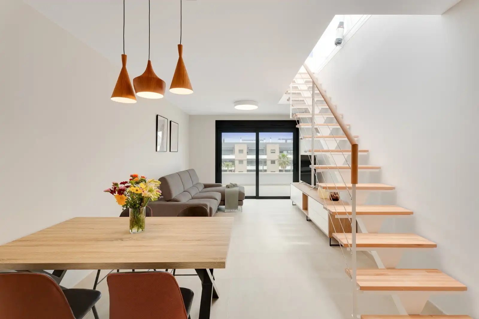 Sala d'estar de Àtic de lloguer en Orihuela amb Aire condicionat, Calefacció i Terrassa