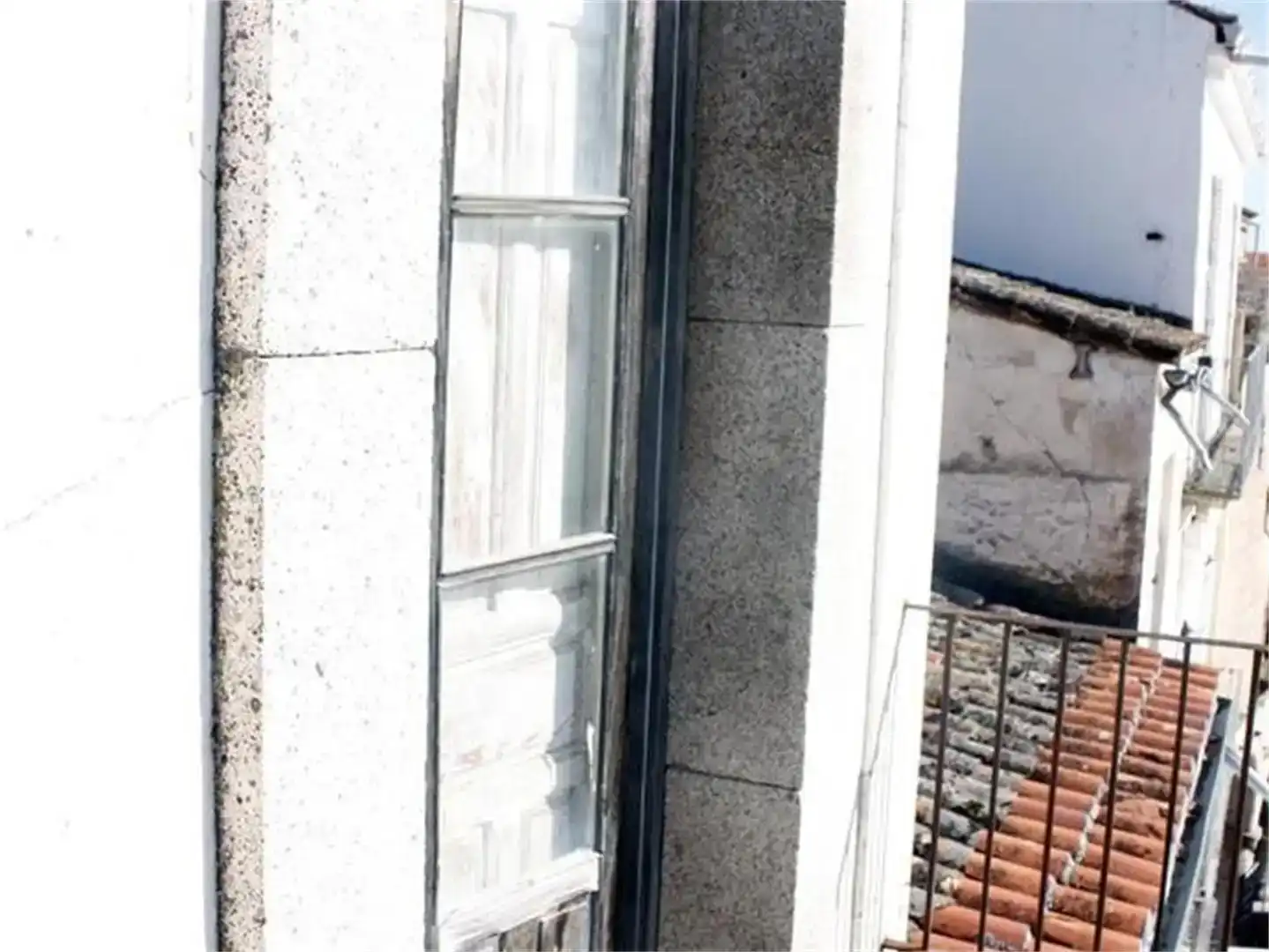Außenansicht von Maisonette zum Verkauf in Trujillo mit Abstellraum und Balkon