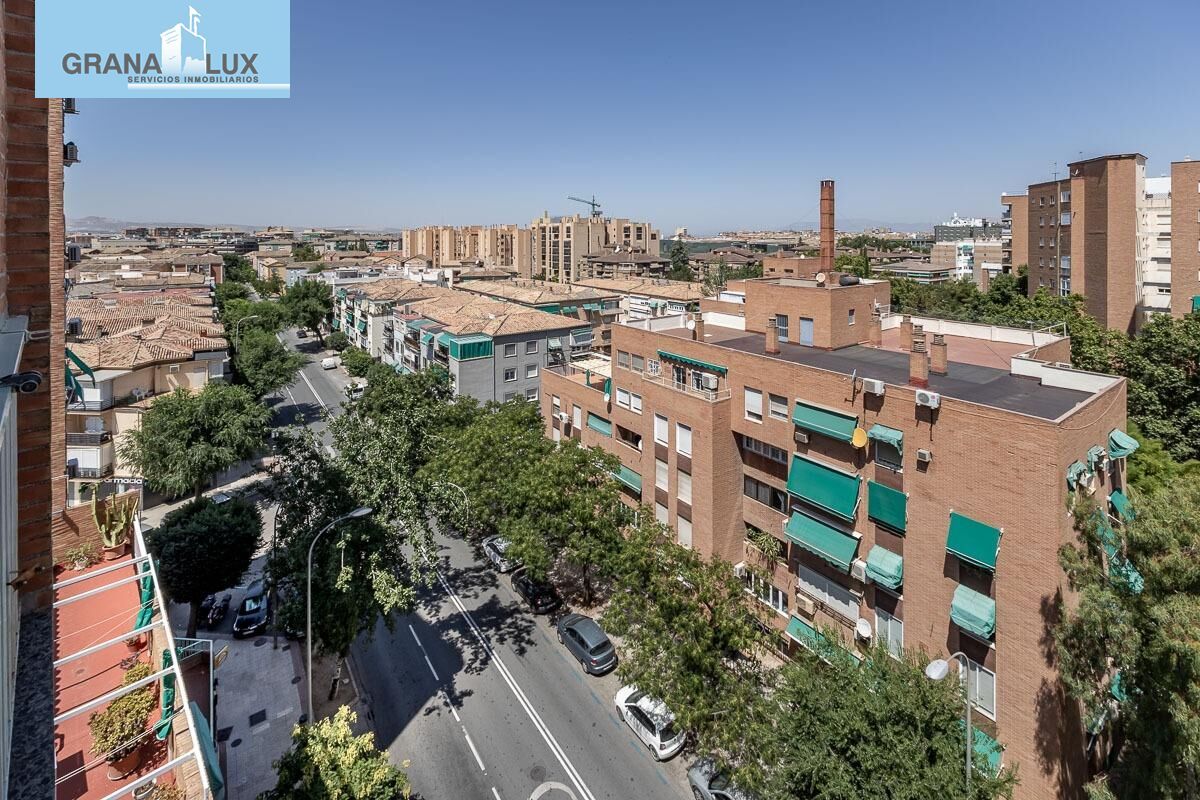 Vista exterior de Piso en venta en  Granada Capital con Aire acondicionado y Terraza