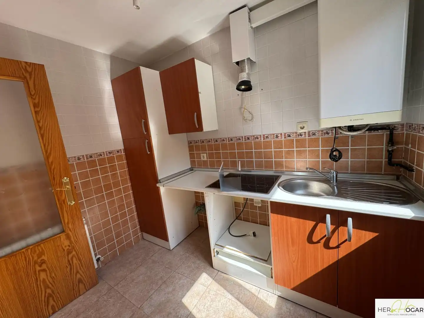 Cocina de Piso en venta en Alameda de la Sagra con Calefacción