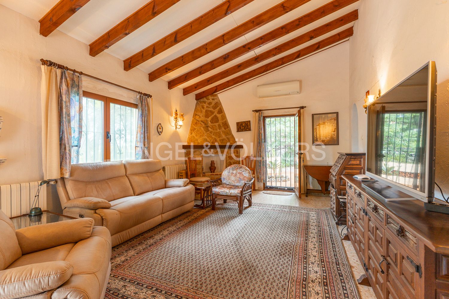 Sala d'estar de Casa o xalet en venda en Pedreguer amb Aire condicionat, Calefacció i Jardí privat