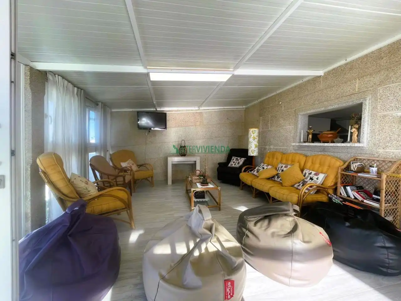 Sala de estar de Casa o chalet en venta en Oia con Calefacción, Jardín privado y Trastero