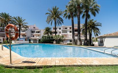 Vista exterior de Apartament en venda en Dénia amb Aire condicionat, Terrassa i Piscina