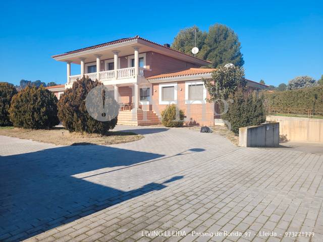 Casa-chalet en Venta en Alpicat