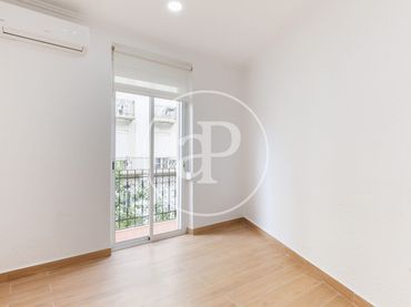 Appartement avec balcon à louer à C/ de Cadis