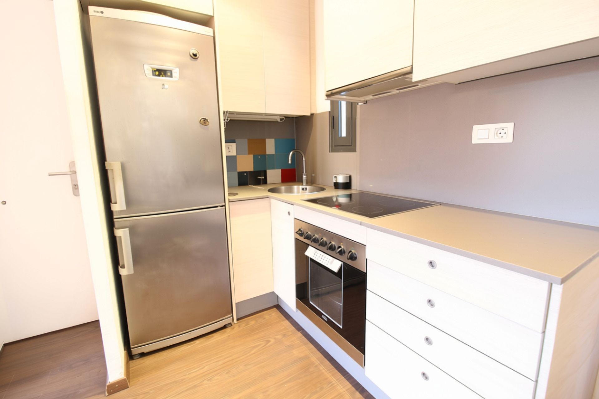 Cuina de Pis en venda en  Barcelona Capital amb Aire condicionat, Terrassa i Forn