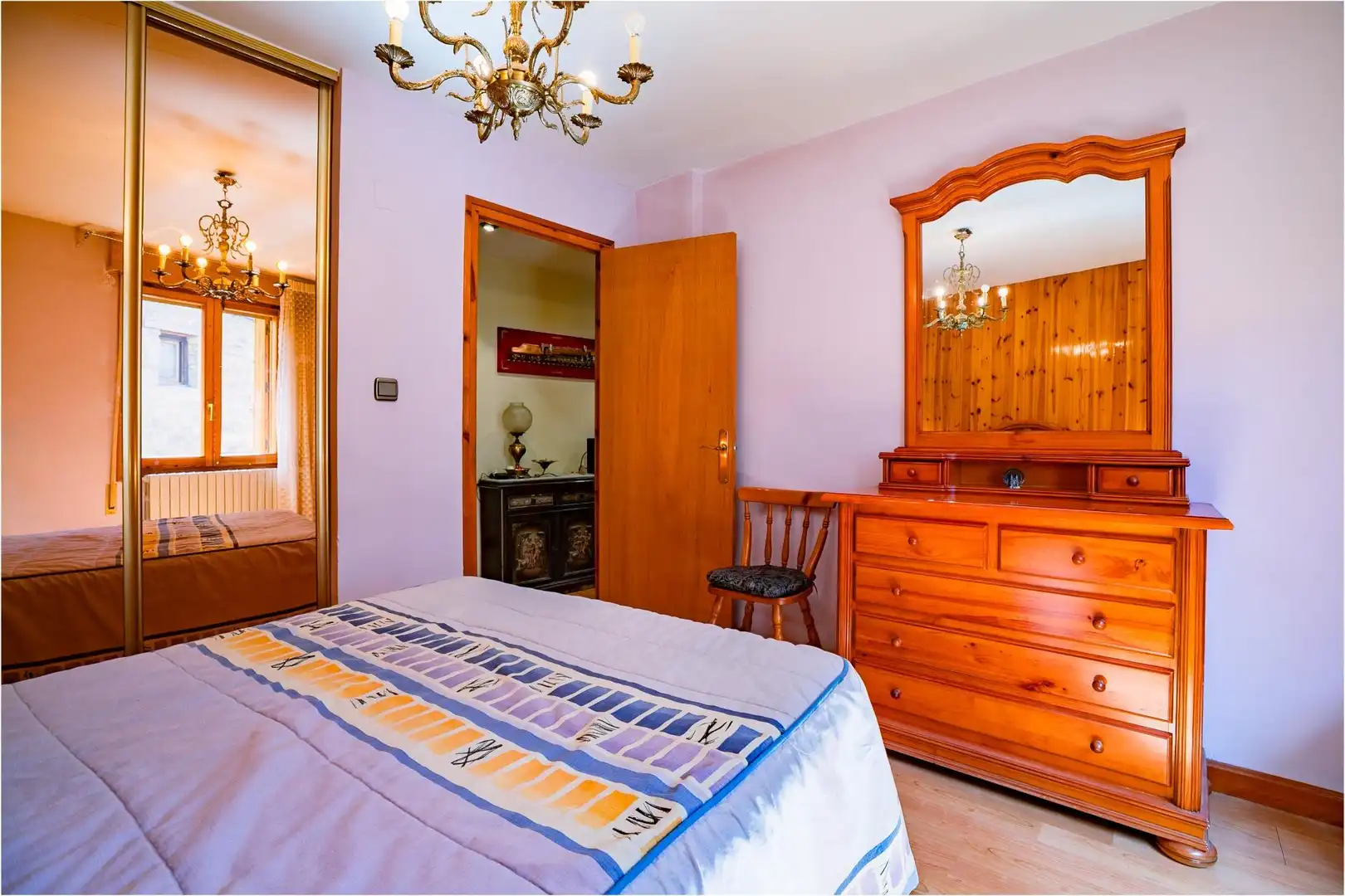 Dormitori de Casa o xalet en venda en Castiello de Jaca amb Calefacció i Terrassa