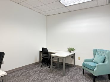 Bureau avec ascenseur à louer à Calle Balbino Marrón 6