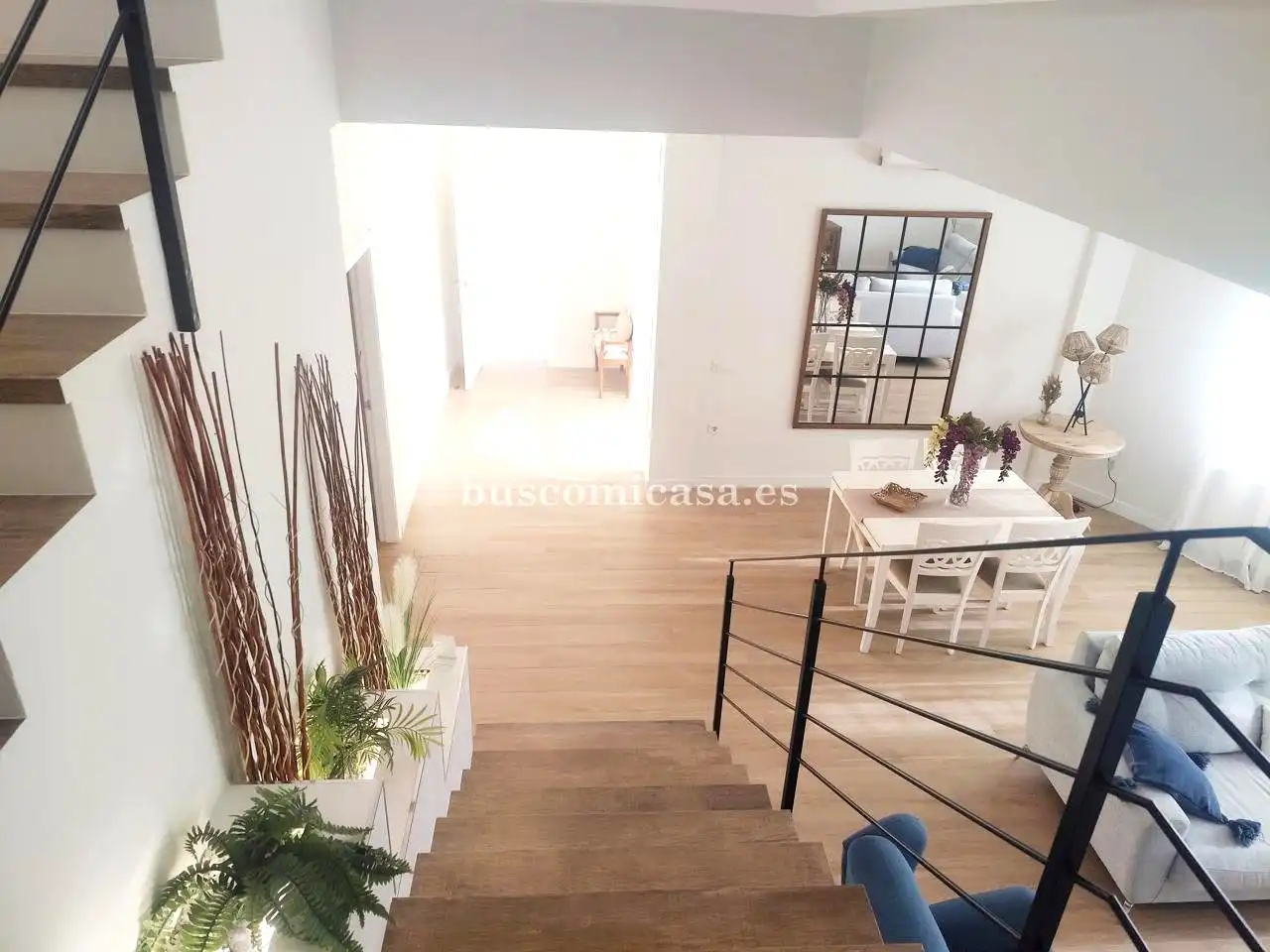 Casa adosada en venda en Fuerte del Rey amb Aire condicionat, Calefacció i Jardí privat
