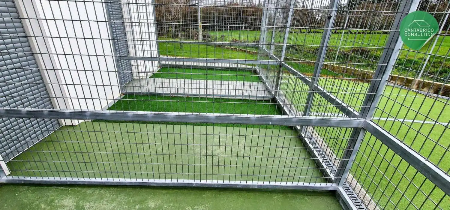 Garden of Buildings for sale in Lugo