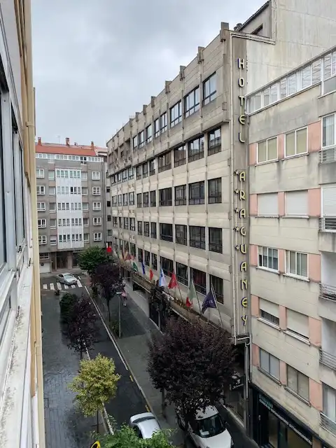 Vista exterior de Pis de lloguer en Santiago de Compostela  amb Moblat, Forn i Rentadora