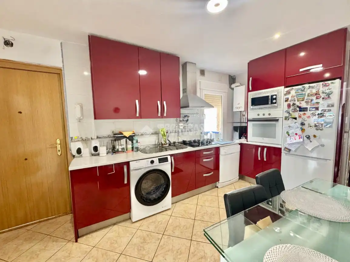 Cocina de Piso en venta en Yunquera de Henares con Aire acondicionado, Amueblado y Balcón