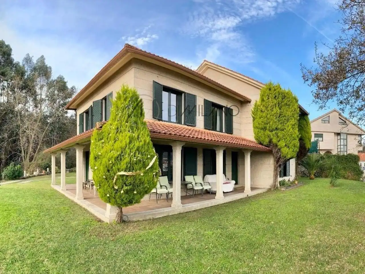 Vista exterior de Casa o xalet en venda en Moaña amb Calefacció, Jardí privat i Terrassa