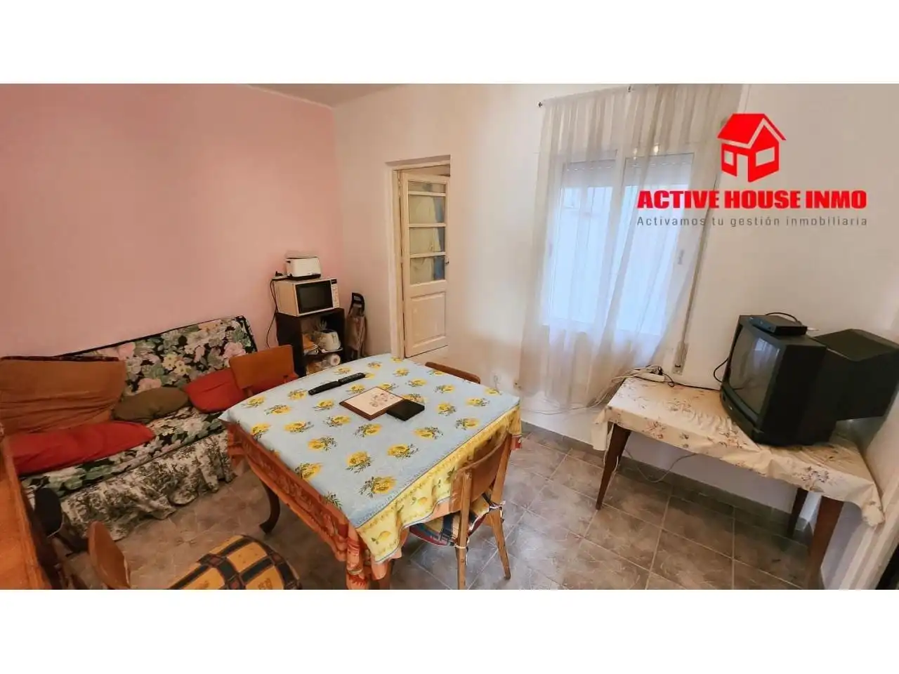 Wohnzimmer von Einfamilien-Reihenhaus zum Verkauf in La Ràpita mit Klimaanlage, Terrasse und Abstellraum
