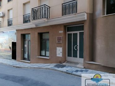 Locale commerciale in vendita a Olula del Río