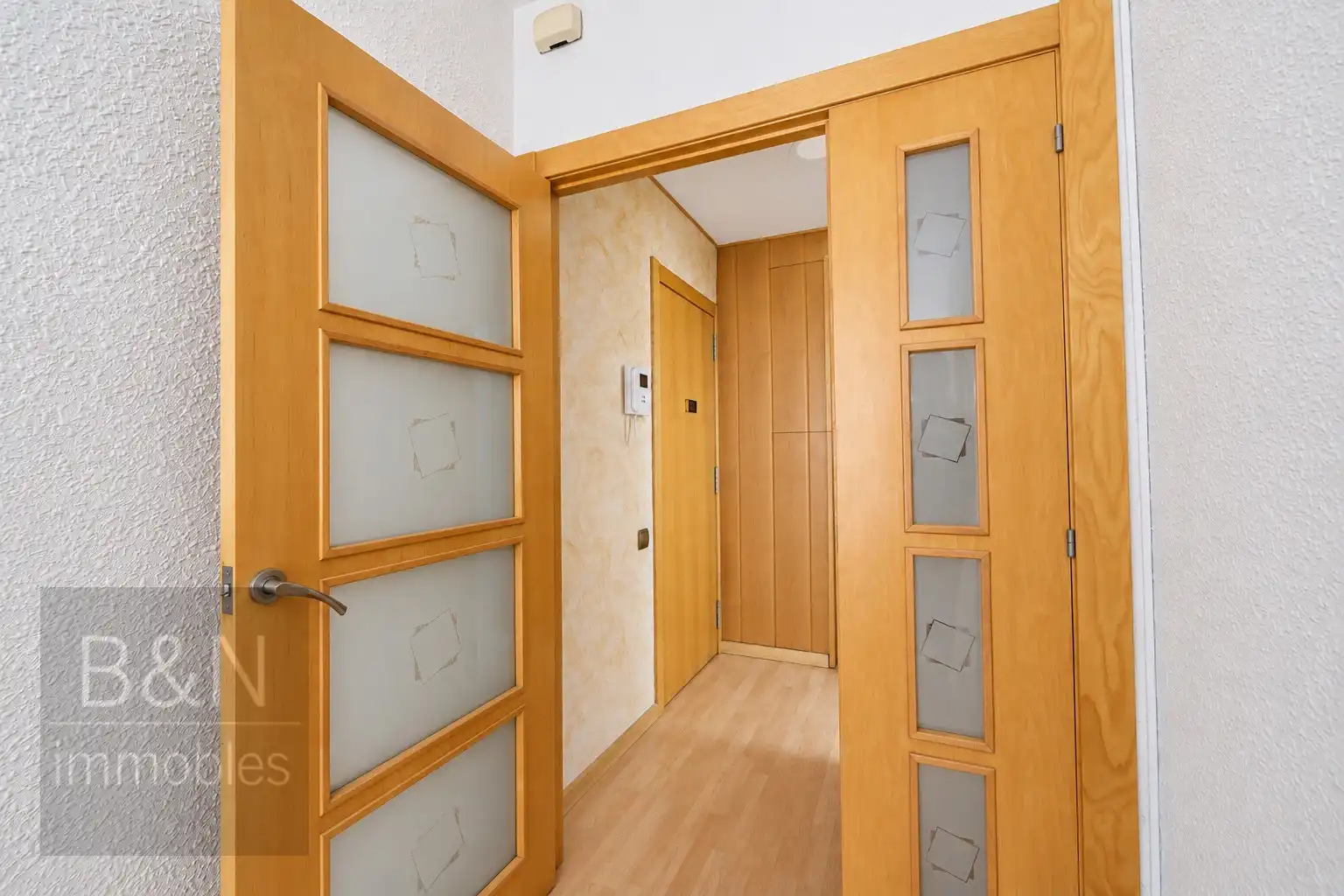 Flat with balcony for sale in Nord-oest, imagen 2