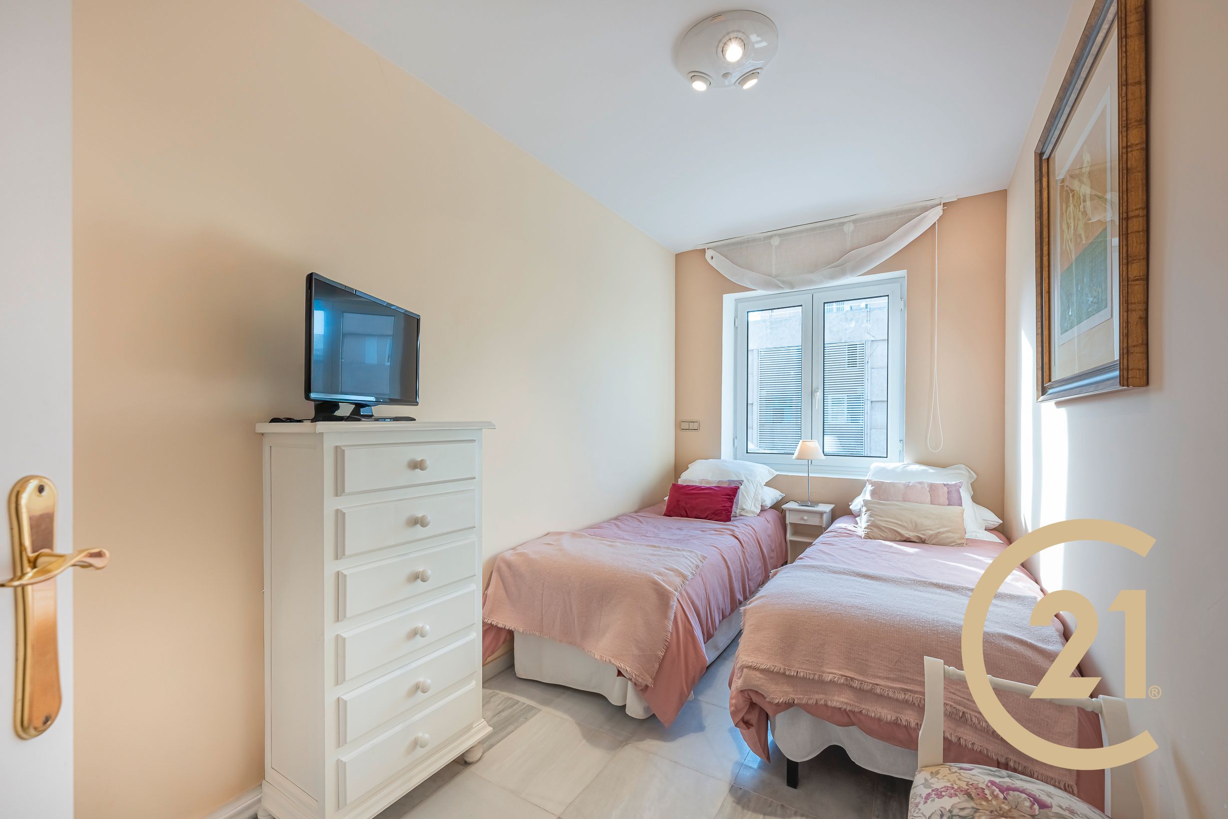 Bedroom of Apartment for sale in Marbella  with Air Conditioner, Heating and Terrace