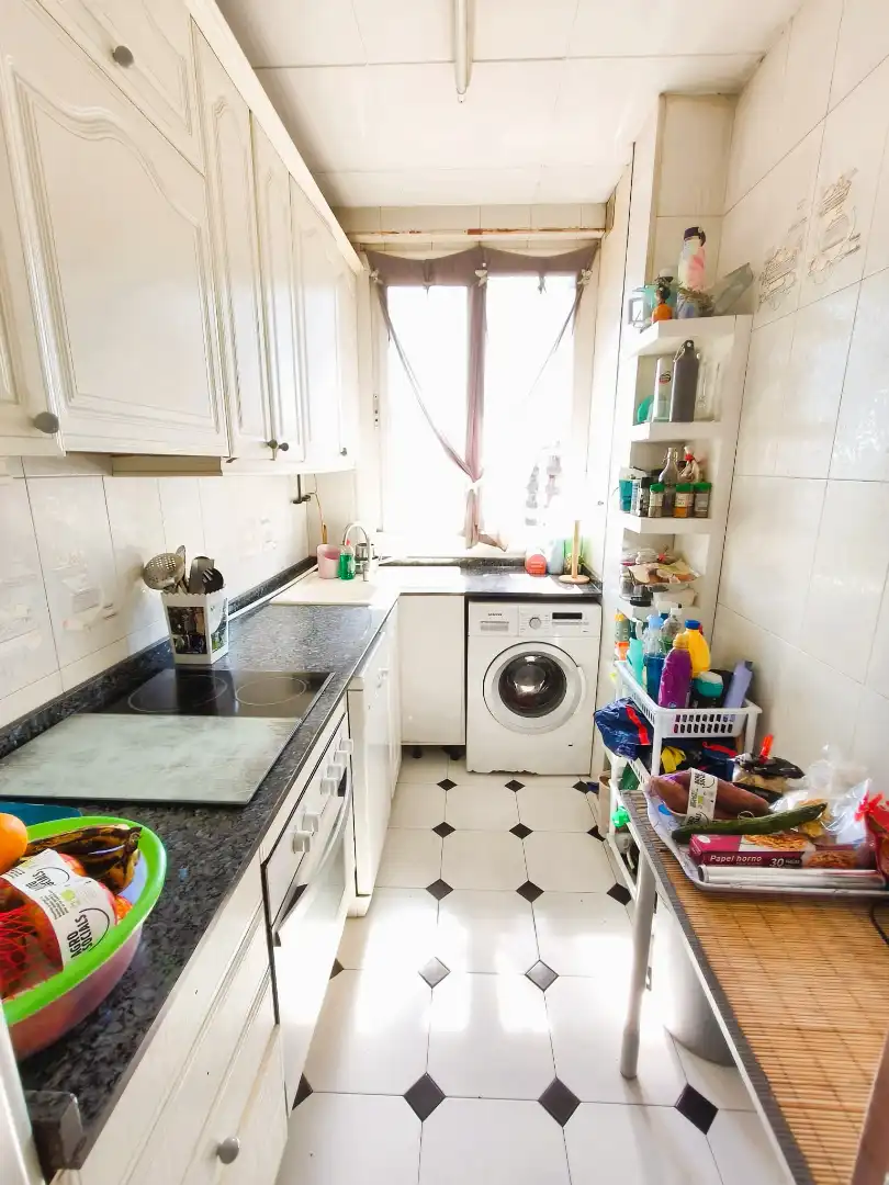 Kitchen of Flat for sale in Barcelona  with Parquet flooring, Terrace and Balcony