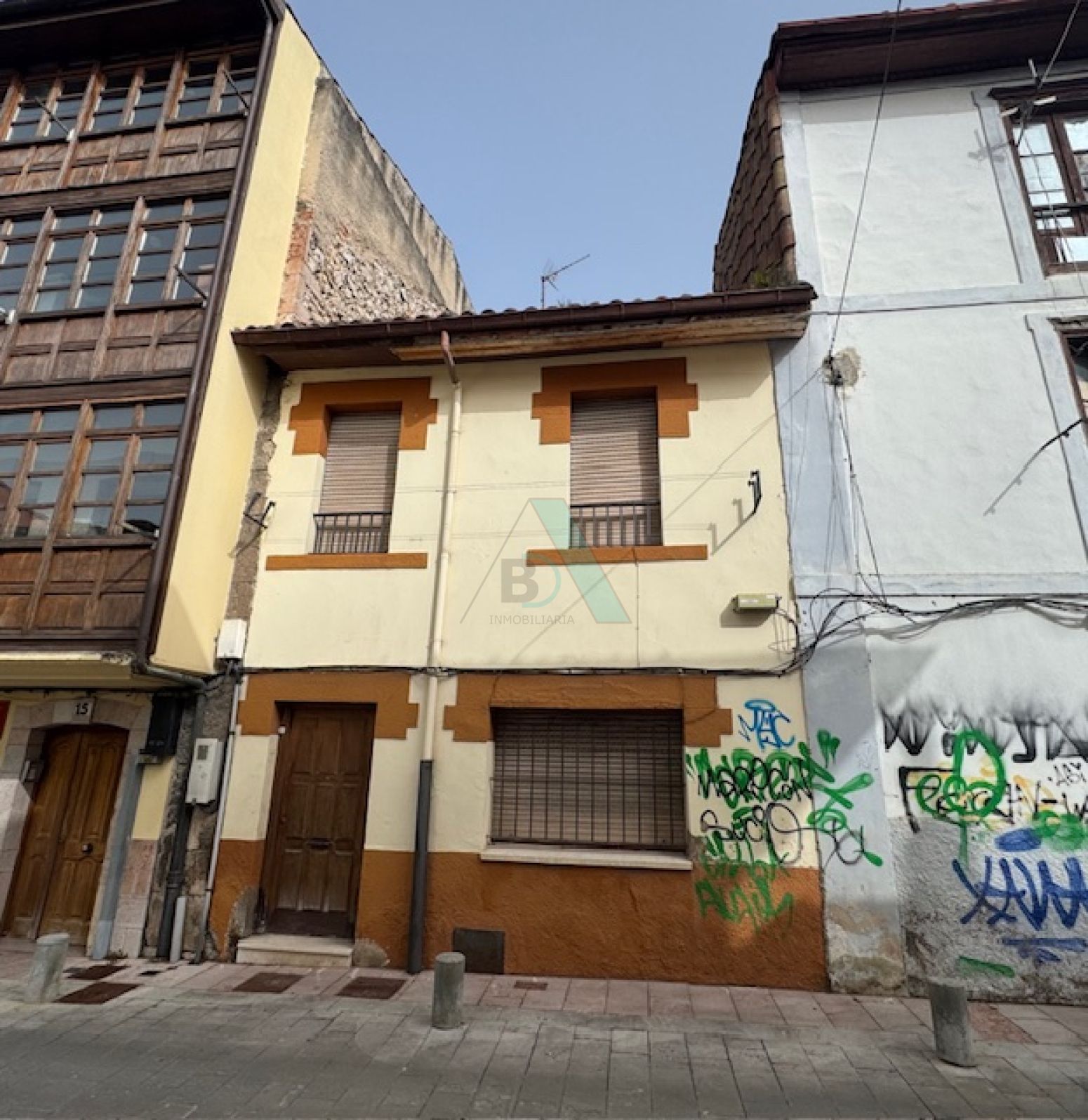 Vista exterior de Casa adosada en venda en Llanes