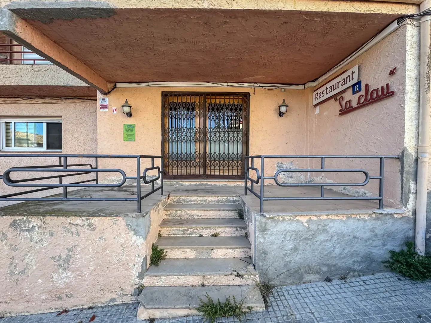 Commercial properties for sale in Vimbodí i Poblet  with Heating