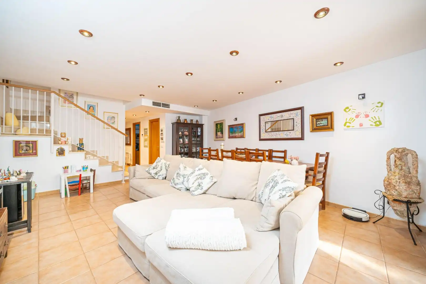 Living room of Detached homes for sale in Calvià  with Air Conditioner, Heating and Private garden