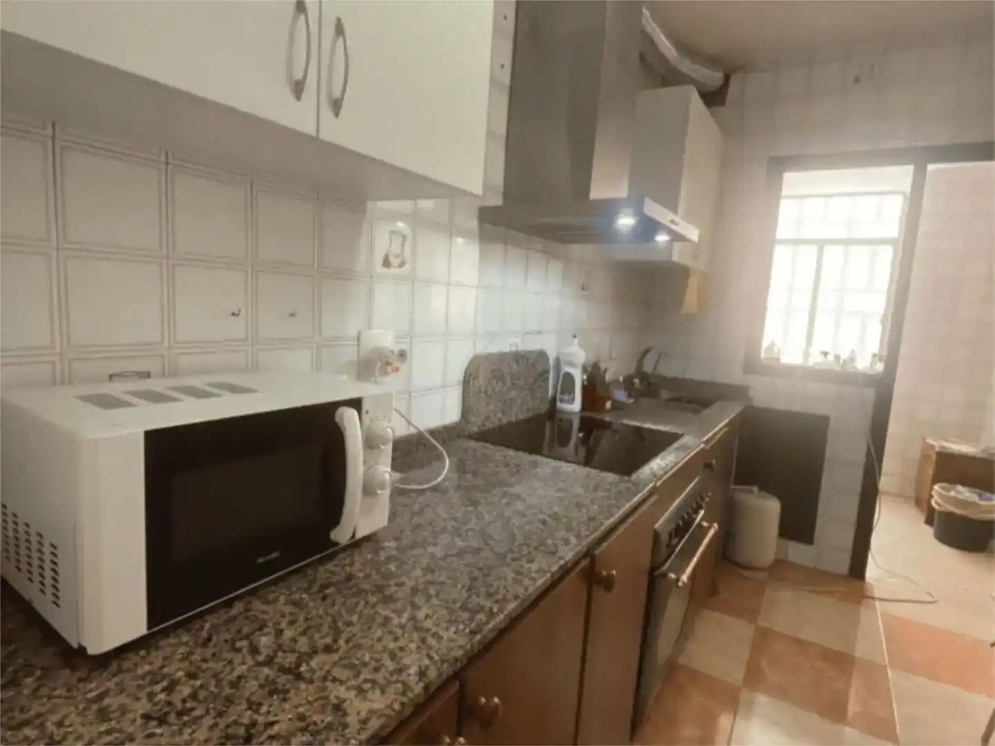 Kitchen of Flat for share in Elche / Elx  with Furnished and Balcony