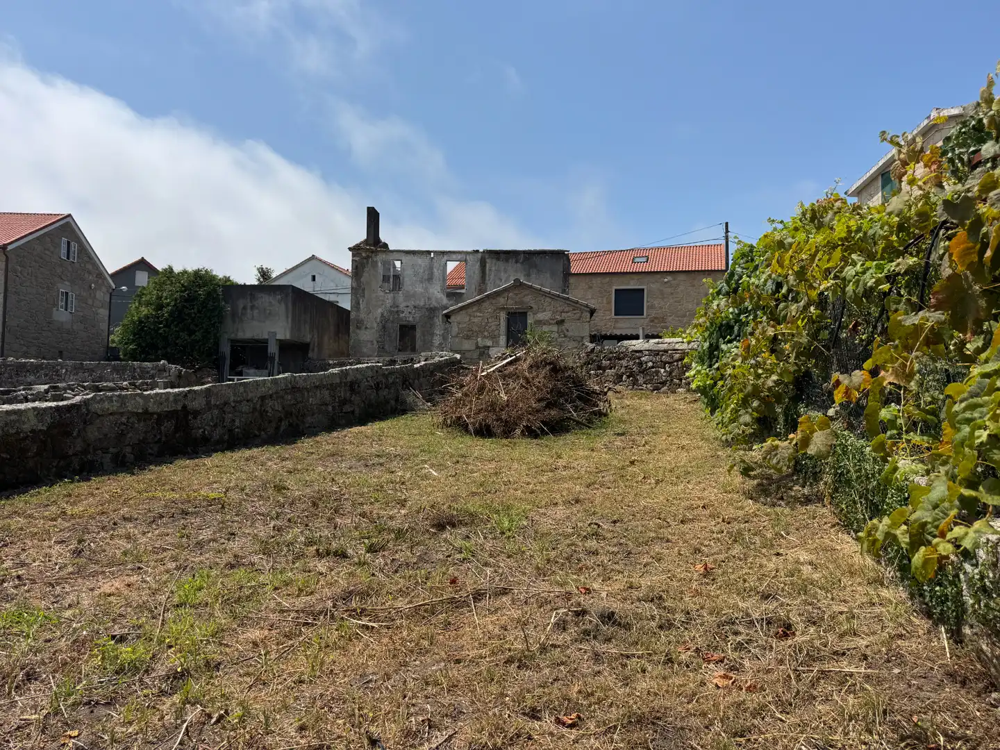 Houses for sale in Muros