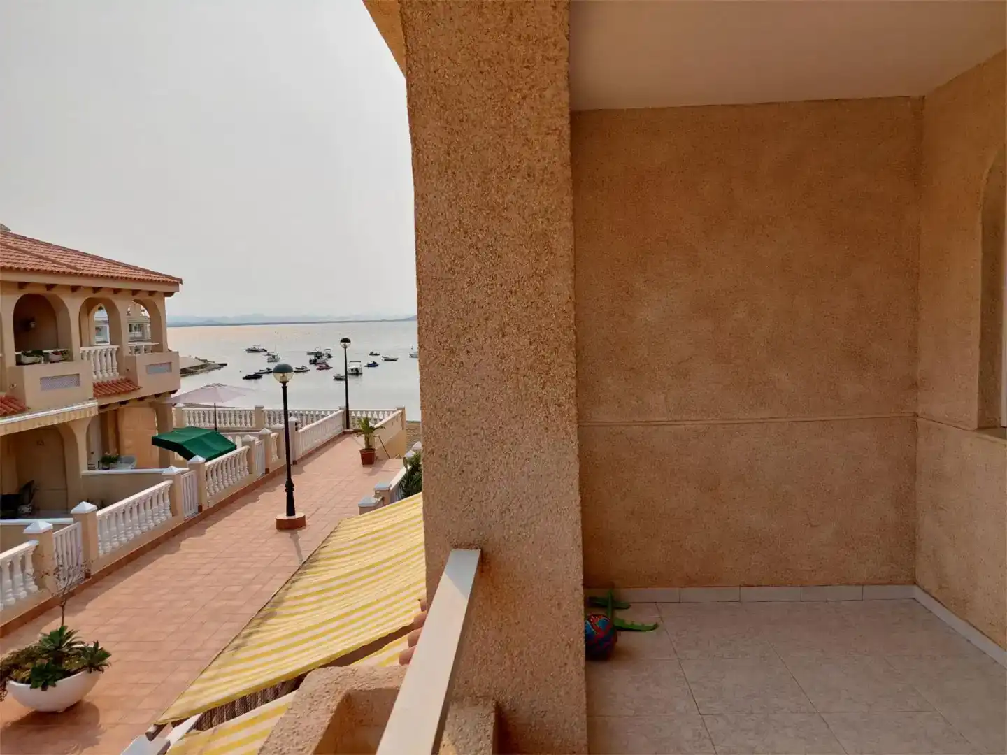 Terrassa de Casa o xalet en venda en La Manga del Mar Menor amb Piscina
