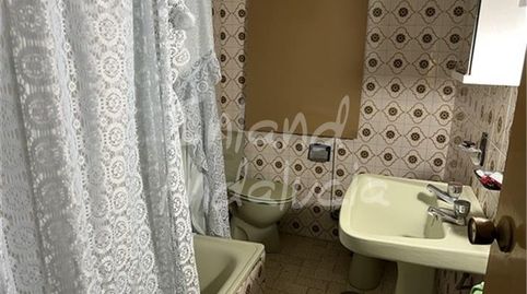 Foto 4 de Casa adosada en venta en Alcaudete, Jaén