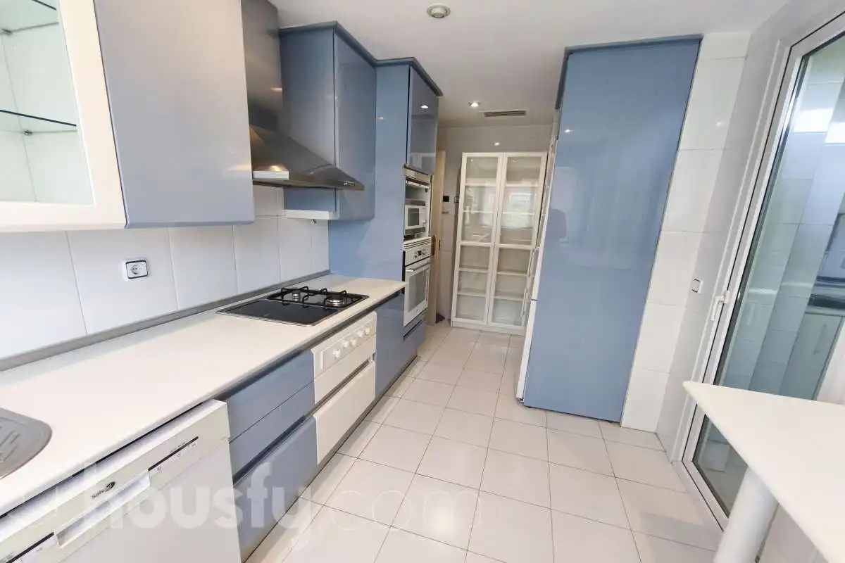 Cocina de Piso de alquiler en Madrid con Aire acondicionado, Calefacción y Terraza