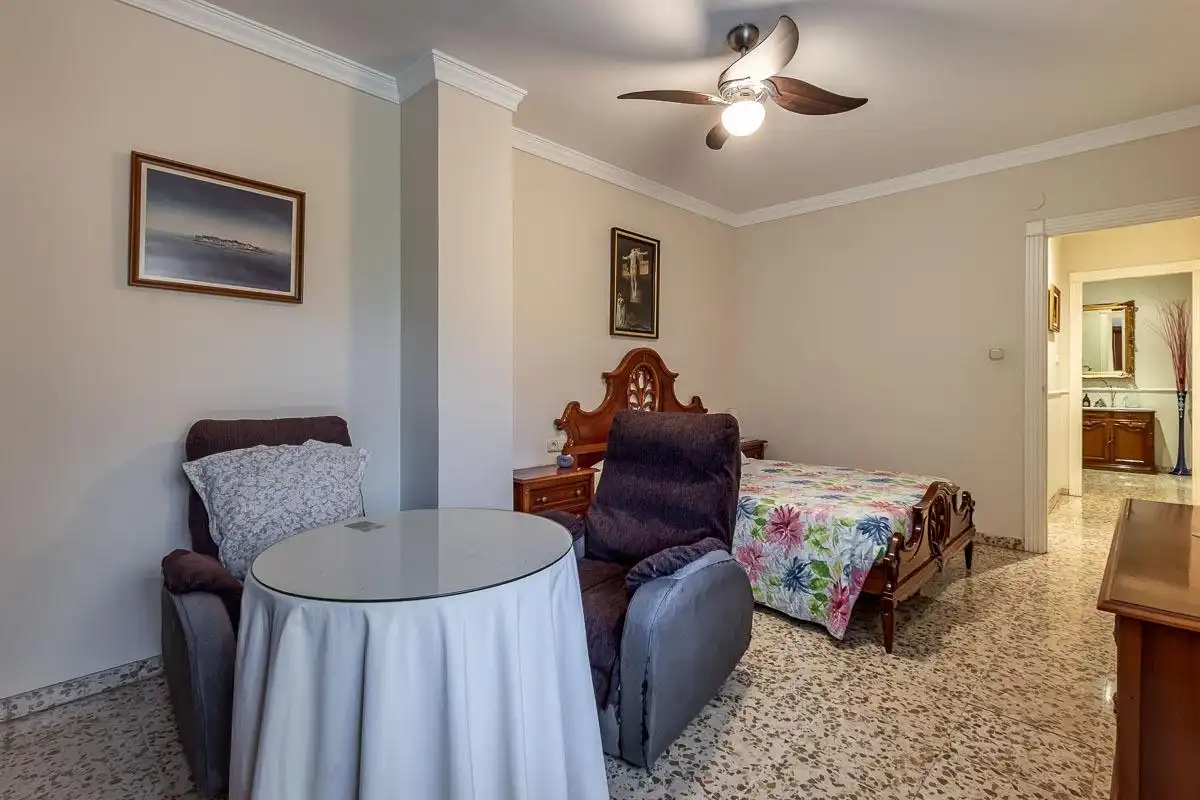 Living room of Flat for sale in Granada  with Heating and Terrace