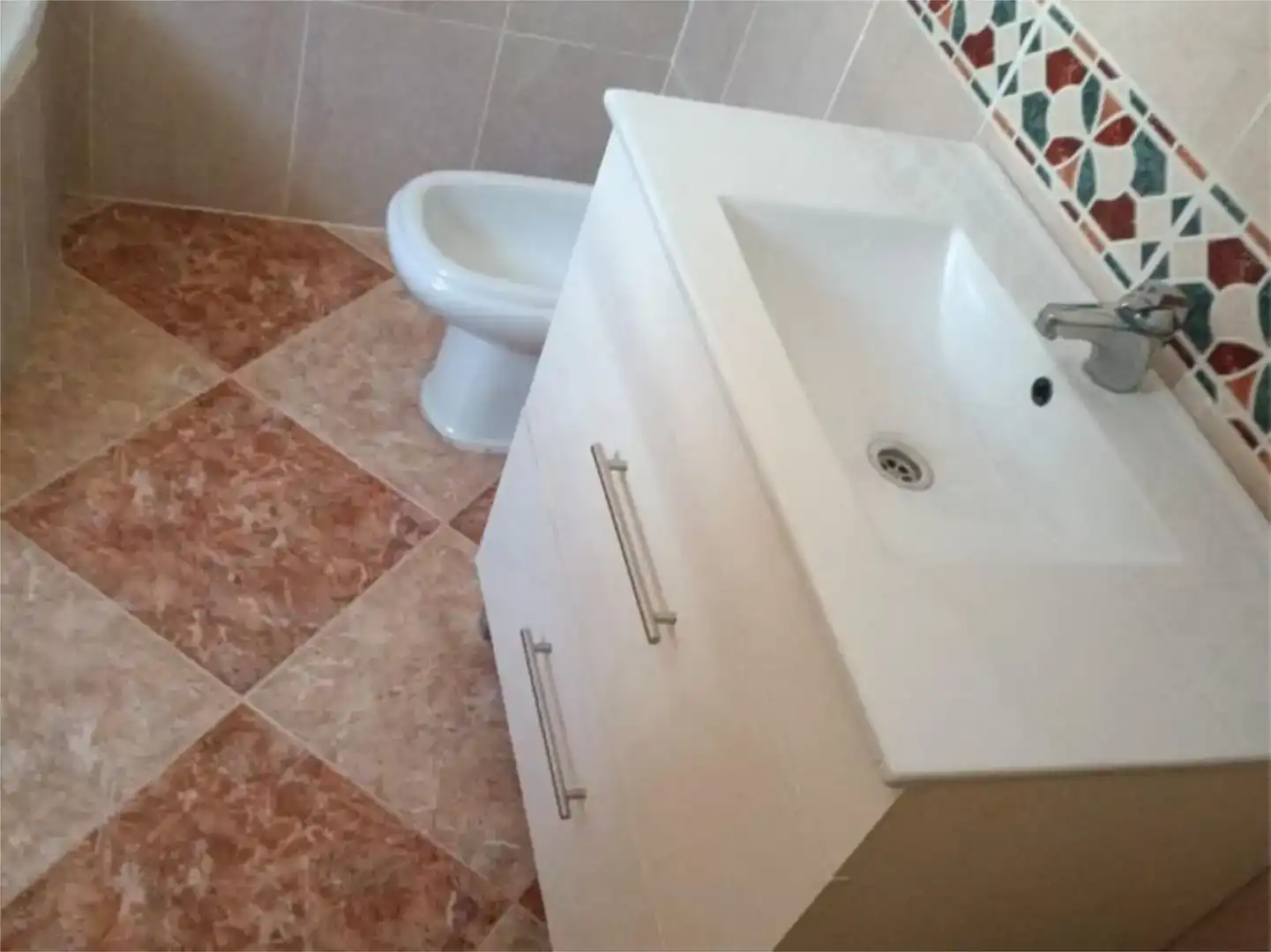 Bathroom of Flat for sale in Torrevieja  with Swimming Pool and Balcony