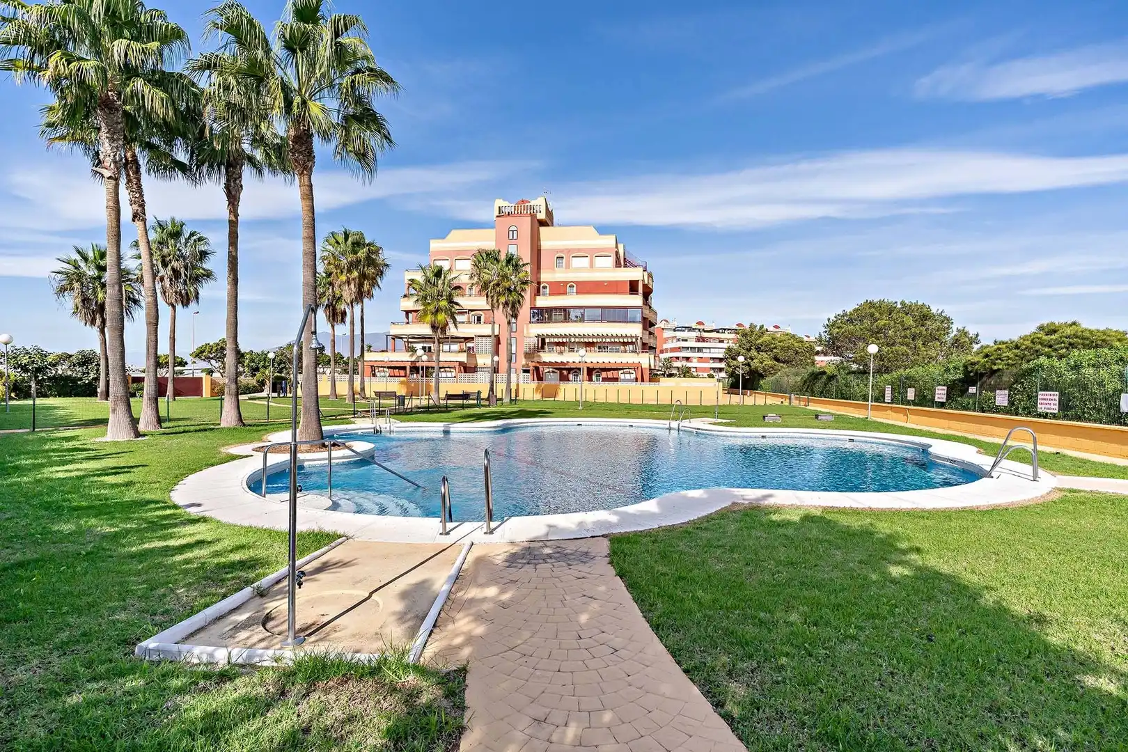 Pis amb piscina de lloguer a Roquetas de Mar ciudad