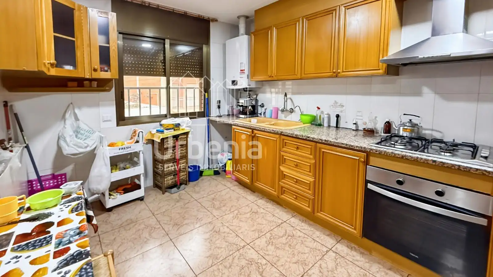 Cuina de Casa adosada en venda en Tordera amb Aire condicionat, Calefacció i Terrassa