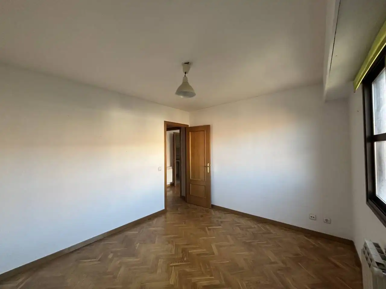 Habitación de Piso de alquiler en Madrid con Parquet