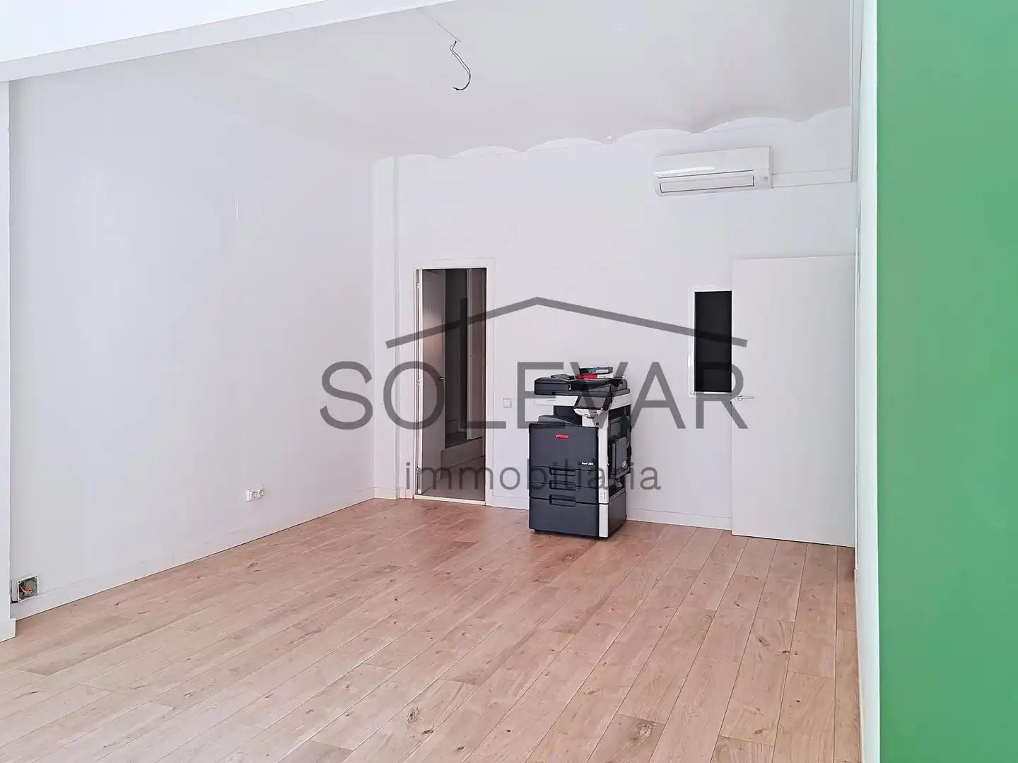 Local comercial en venda a Carrer de Barcelona, imagen 2