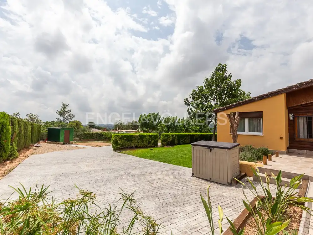 Terraza de Casa o chalet de alquiler en Torrent con Aire acondicionado, Calefacción y Jardín privado