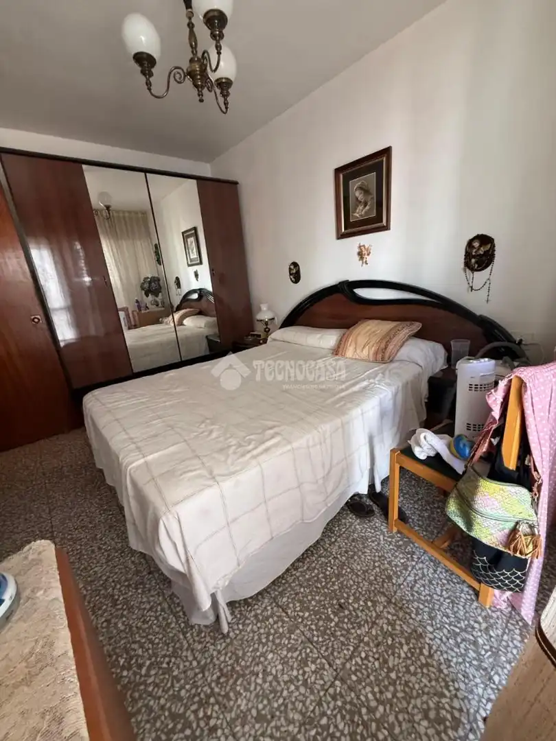 Habitación de Ático en venta en Alicante / Alacant con Terraza y Balcón