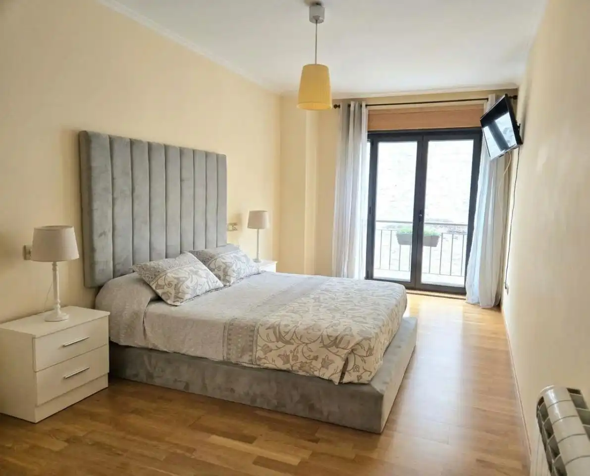 Bedroom of Flat for rent in Ferrol  with Heating, Parquet flooring and Storage room
