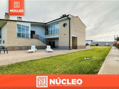 Exterior view of House or chalet for sale in  Zaragoza Capital  with Private garden, Terrace and Storage room