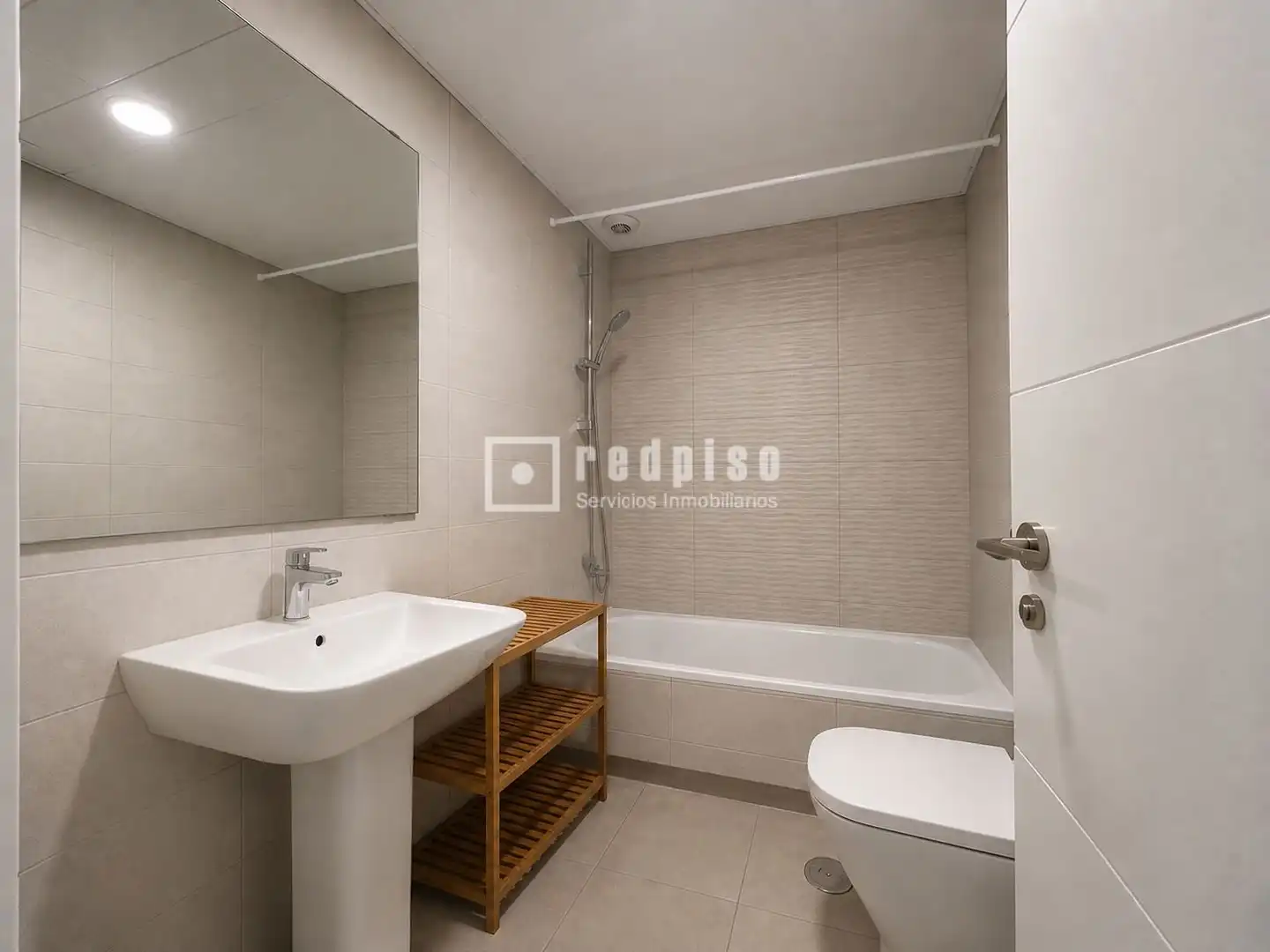 Bathroom of Flat for rent in Torremolinos  with Air Conditioner, Heating and Private garden